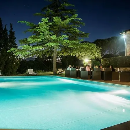 Gorgeous 2-Storey Villa With A Large Private Pool Todi