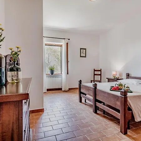 Scappo In Umbria, Casale Rosceto * Todi