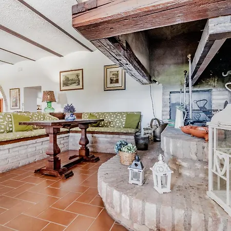 Scappo In Umbria, Casale Rosceto Villa *