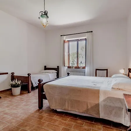 Scappo In Umbria, Casale Rosceto فيلة